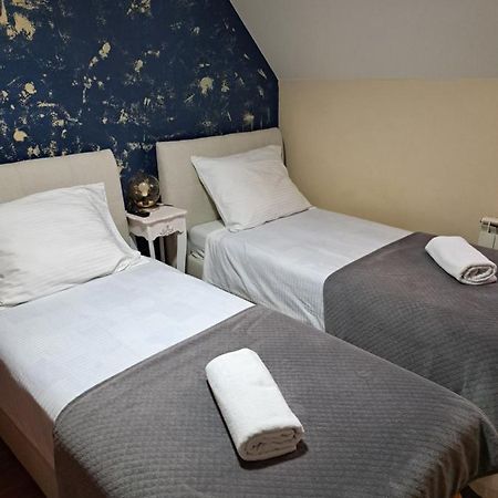 Apartman Lotos SJJ Exteriör bild