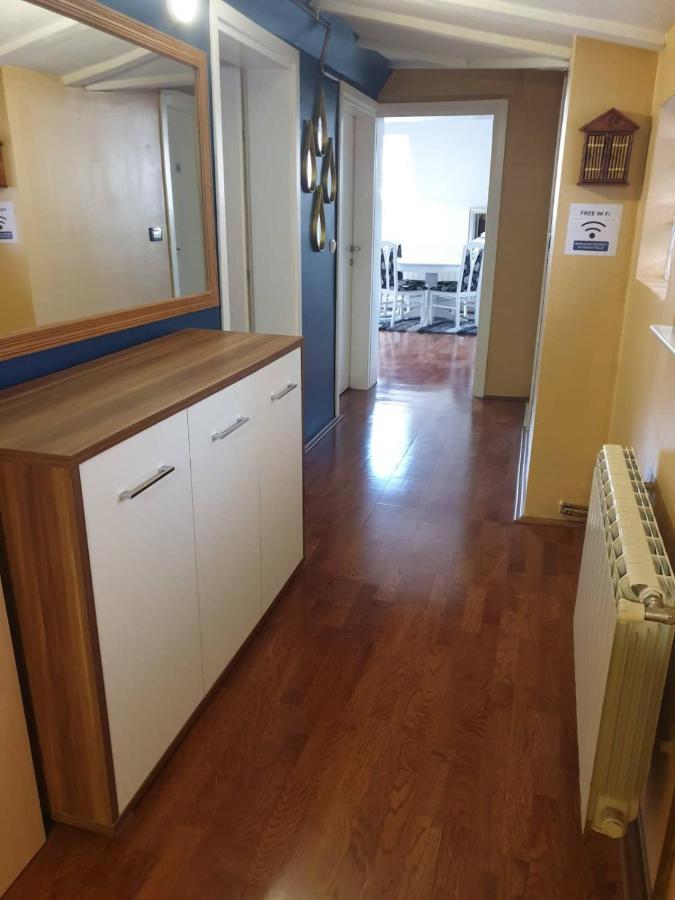 Apartman Lotos SJJ Exteriör bild