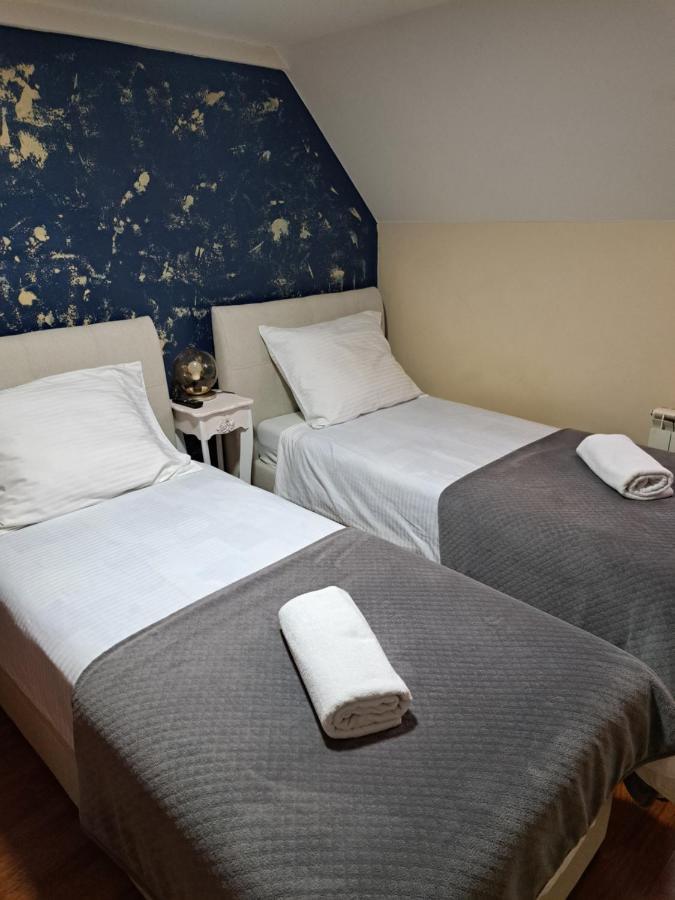 Apartman Lotos SJJ Exteriör bild