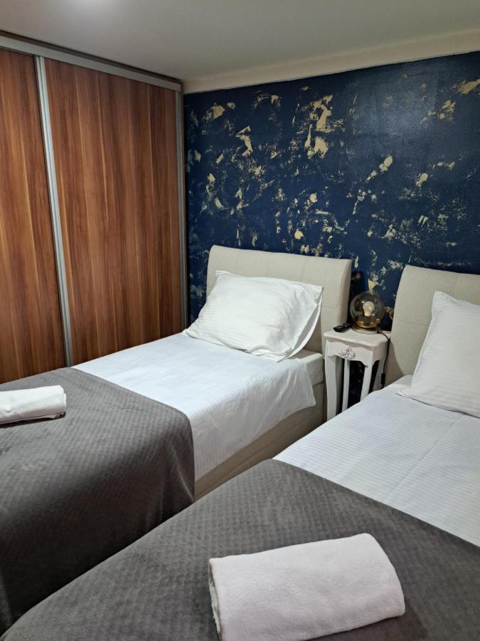 Apartman Lotos SJJ Exteriör bild